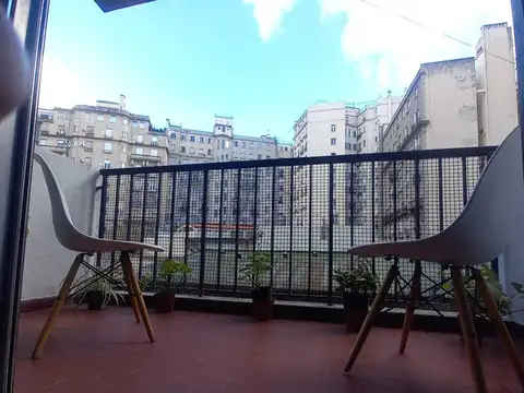 VENTA DEPARTAMENTO 2 AMBIENTES EN RETIRO SOBRE AVENIDA DEL LIBERTADOR!