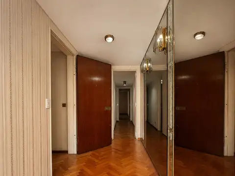 Departamento 5 ambientes con 4 baños
