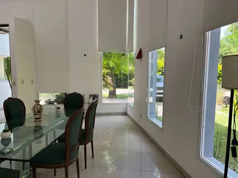 Casa en Venta en Los Sauces, USD 280.000