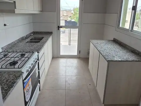 Depto Tipo Casa en Venta 2 años