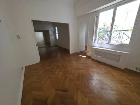 Doctor Alejandro Posadas 1500