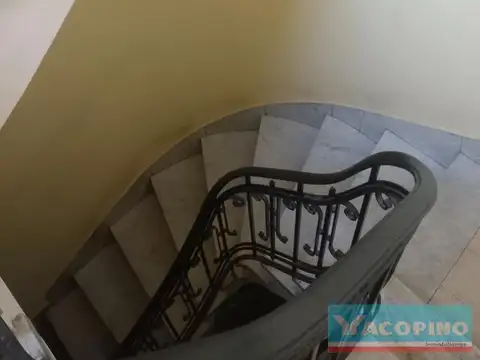 Depto Tipo Casa en Venta en Flores, USD 68.000