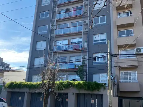 DEPARTAMENTO DE 2 AMBIENTES AL FRENTE.