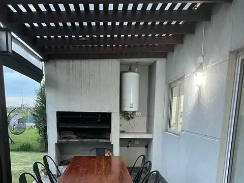Casa en Venta al Este