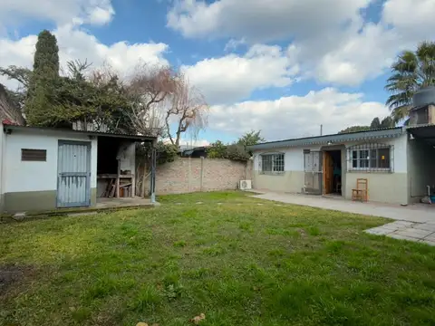 Casa en Venta con 5 cocheras