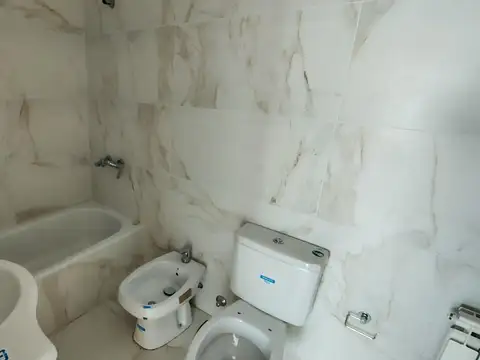 Depto Tipo Casa 2 ambientes con 2 baños