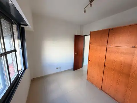 Oficina 2 ambientes con 1 baño