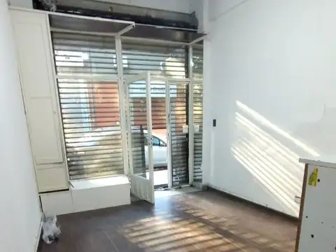 Local en Alquiler en Floresta, $ 2.000.000