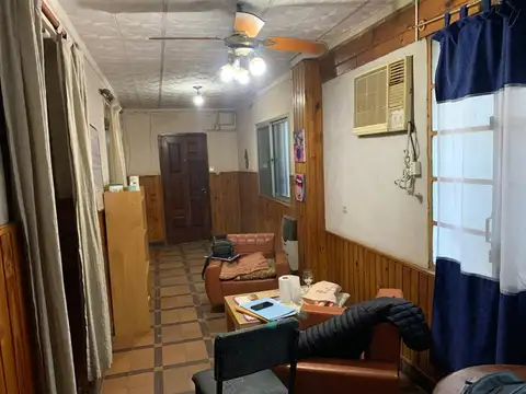 CASA AL FRENTE