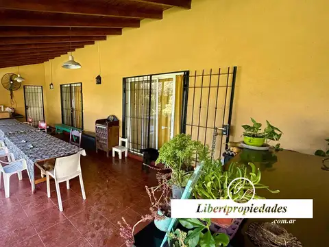 Casa 4 ambientes con 3 baños
