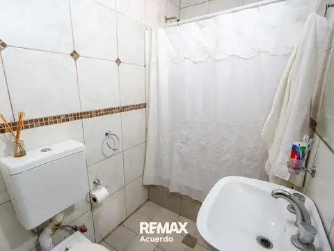 VENTA-CASA LA EMILIA-2 HAB-COCHERA-APTA A CREDITO