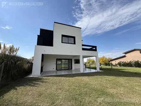 Casa en Venta de 5 dormitorios