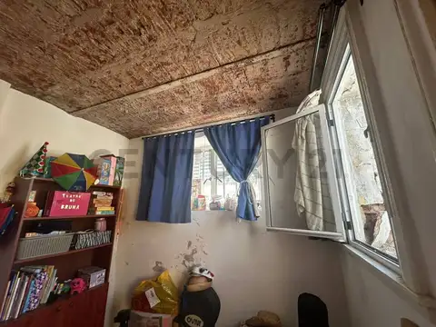 VENTA PH 4 AMBIENTES EN FLORES CON TERRAZA