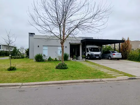 CASA EN VENTA MOLINO HARAS SANTA MARÍA ESCOBAR