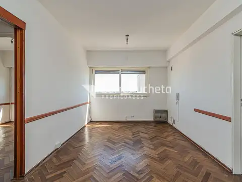 Venta departamento 2 ambientes con cochera en Ramos Mejía.