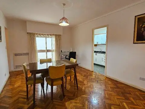 Paraguay 800, Piso P.B.