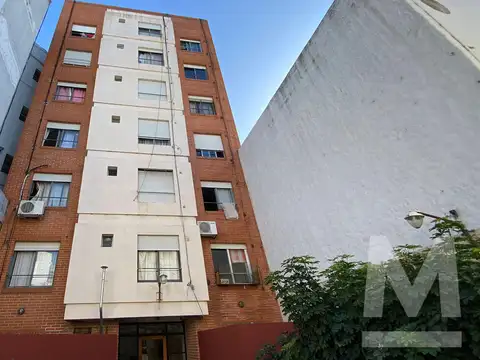 Departamento 45 Nro. 331 entre 1 y 2 (4º B) en La Plata