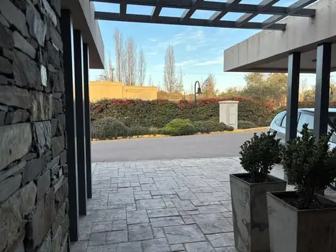 Depto Tipo Casa en Venta de 2 dormitorios