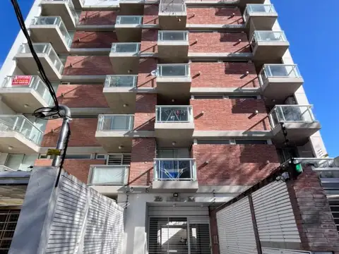 Benito Lynch 2800, Piso 7