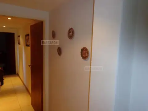 Depto Tipo Casa en Venta en Lomas del Mirador, USD 180.000