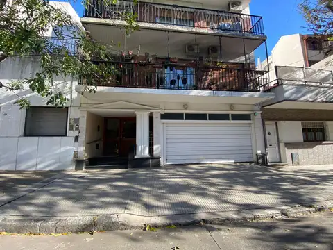 Departamento 3 ambientes con cochera en Colegiales