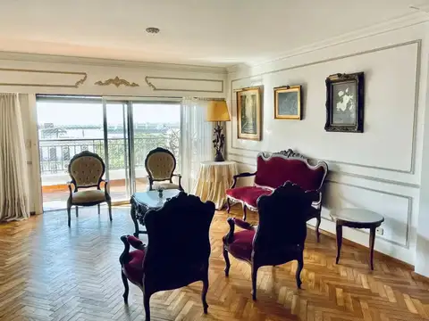 Departamento frente al Monumento con vista plena al río – 4 dorm + servicio – 2 cocheras