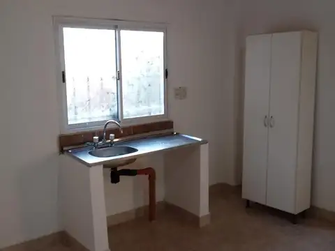 Depto Tipo Casa Monoambiente con 1 baño
