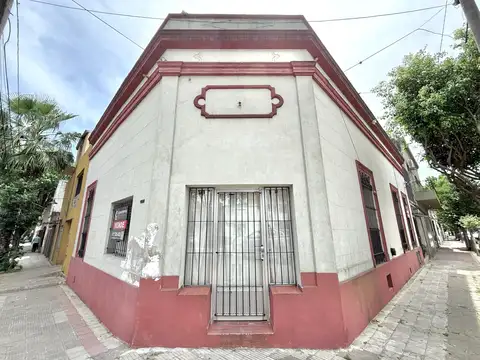 Lote con Casa en Venta de 4 Ambientes Ideal Emprendimiento Quilmes Centro