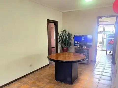 Dr Florentino Ameghino 1600