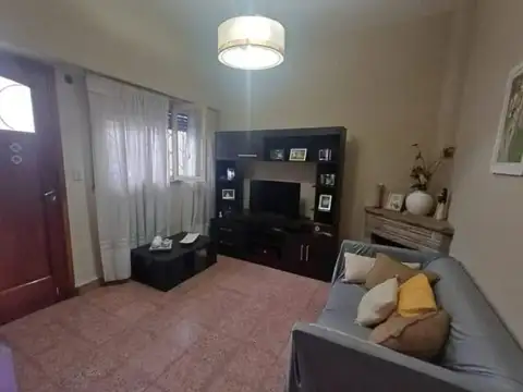 Casa en Venta en Parque Avellaneda, USD 149.000
