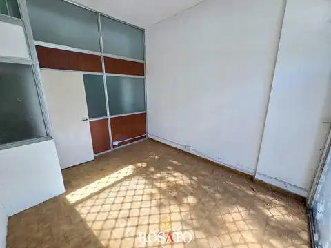 Venta o alquiler de local comercial en Villa Lugano