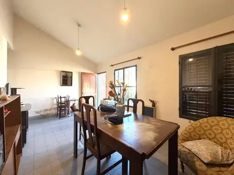 Barrio San Carlos, Manzana 22, Casa 100