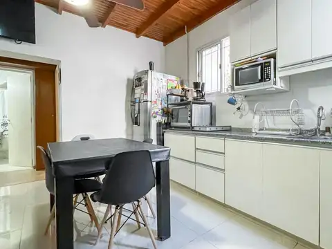 Depto Tipo Casa en Venta en Carapachay, USD 108.000