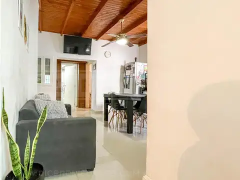Guido Spano  al 5700 entre Portugal e Independencia