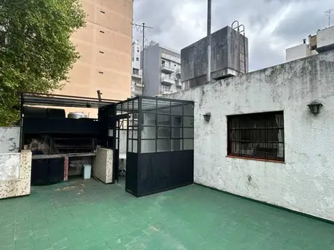 Excelente ph 1º piso 4 ambientes + dep. + quincho + terraza