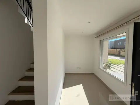 Casa en Alquiler en Bella Vista, USD 1.700
