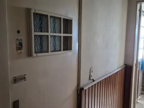 Departamento 7 ambientes con 2 baños