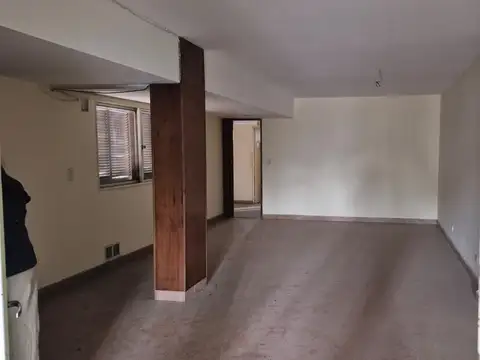 OPORTUNIDAD UNICA: 170 m² de Categoria a Reciclar