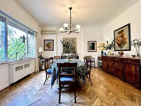 Venta - Casa 8 Ambientes - Vicente Lopez