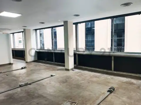 ALQUILER OFICINA CORPORATIVA 235 M2 PISO ENTERO EXCELENTE OPORTUNIDAD CENTRO