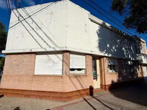 Propiedad de 3 habitaciones en plena avenida