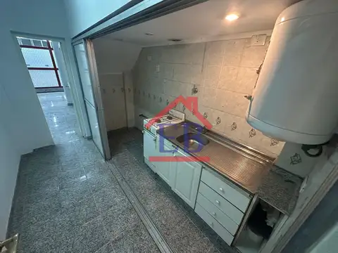 Galpon en Venta 35  mts Fondo