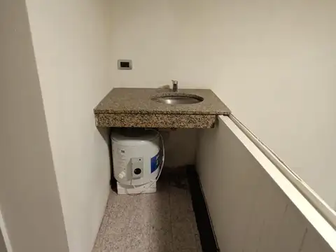 Local en Alquiler en Microcentro, $ 600.000