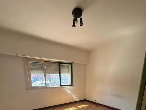 Casa en venta - 4 Dormitorios 2 Baños - Mar del Plata