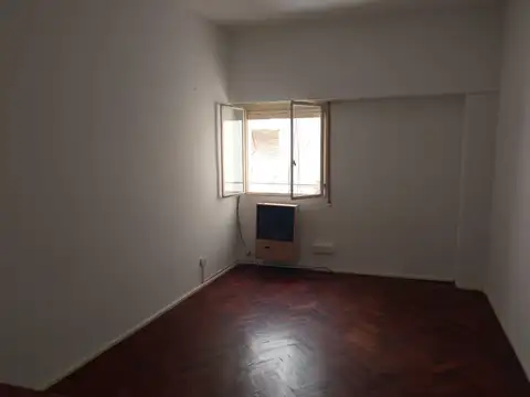 2 Ambientes en impecable ubicación.