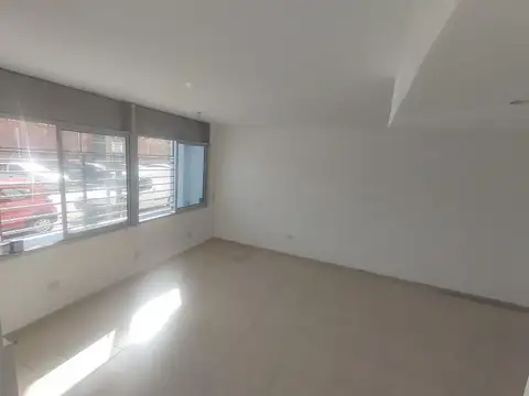 Pi Y Margall 420 , Piso P.B.