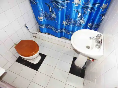 Casa en Venta con 4 cocheras