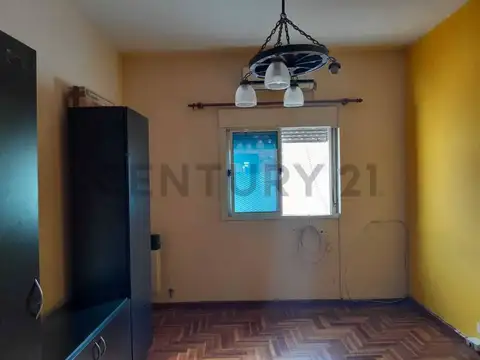 Juan Manuel de Rosas 100, Piso 1