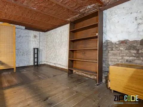 Depto Tipo Casa en Venta 100 años