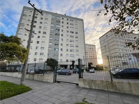 Alberti y Mariano Acosta